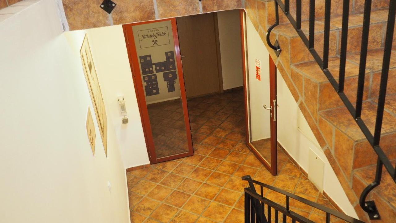 Hostel Mlotek I Perlik Tarnowskie Góry Εξωτερικό φωτογραφία