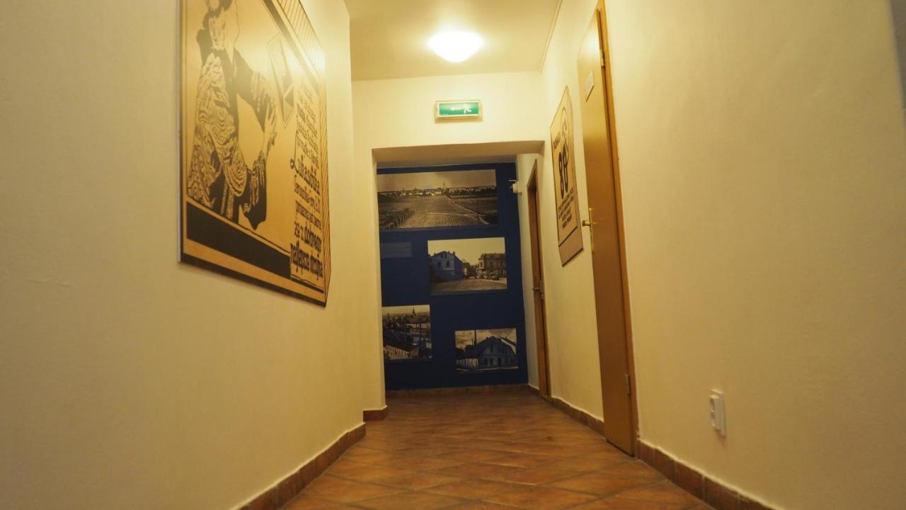 Hostel Mlotek I Perlik Tarnowskie Góry Εξωτερικό φωτογραφία